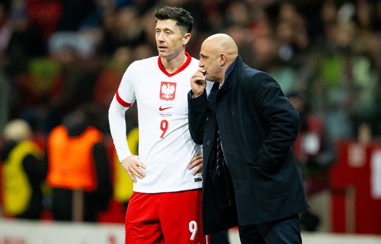 Nguyên Nhân Của Mâu Thuẫn Giữa Lewandowski và HLV